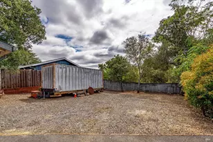 15 Julian Ave, Napa, CA 94559 - Photo 43