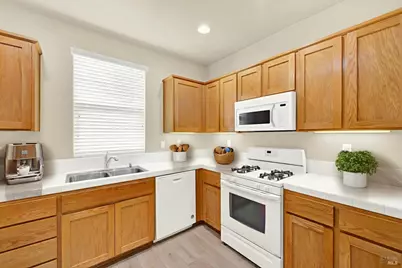 1667 Vicksburg Drive, Fairfield, CA 94533 - Photo 7