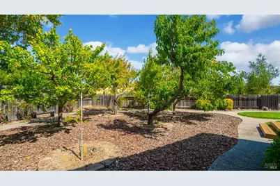124 Cannes Court, Fairfield, CA 94534 - Photo 47