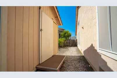 124 Cannes Court, Fairfield, CA 94534 - Photo 37