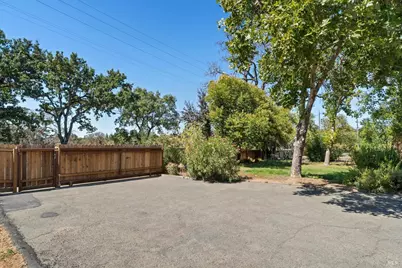 644 Piezzi Road, Santa Rosa, CA 95401 - Photo 25