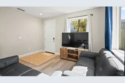 2084 Parsons Drive, Fairfield, CA 94533 - Photo 9