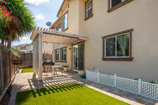 2197 Yellow Rose Cir, Fairfield, CA 94534 - Photo 25