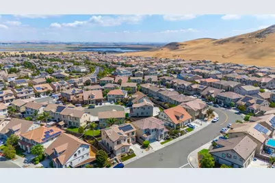 2197 Yellow Rose Circle, Fairfield, CA 94534 - Photo 35