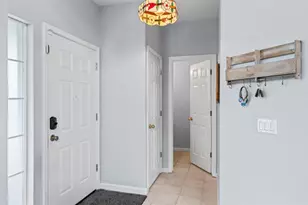 1407 Woodside Cir, Petaluma, CA 94954 - Photo 7