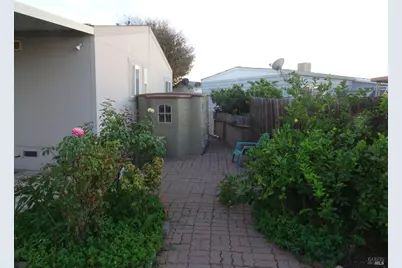 212 Valencia Drive, Fairfield, CA 94533 - Photo 9