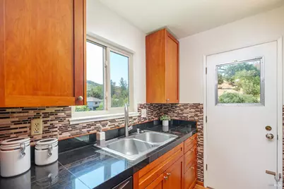 323 Silvio Lane, Novato, CA 94947 - Photo 7