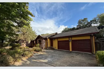 1461 Meadow Drive, Ukiah, CA 95482 - Photo 1