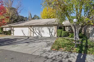 1240 Peppertree Cir, Saint Helena, CA 94574 - Photo 33