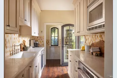 800 Lommel Road, Calistoga, CA 94515 - Photo 15