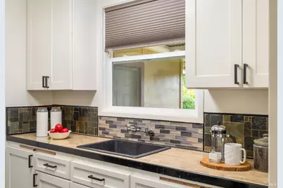 72 Bellevue Avenue, Napa, CA 94558 - Photo 21