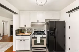 72 Bellevue Ave, Napa, CA 94558 - Photo 23