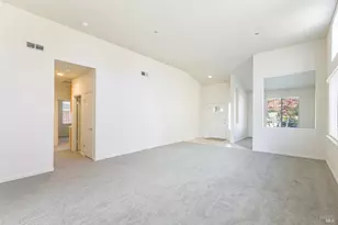 91 S Newport Dr, Napa, CA 94559 - Photo 15