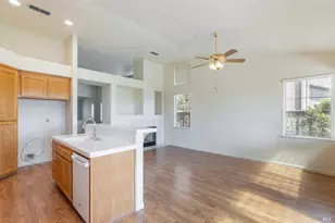 91 S Newport Dr, Napa, CA 94559 - Photo 23