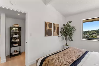 28 Marinero Circle #34, Tiburon, CA 94920 - Photo 17