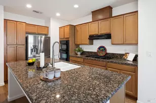 3091 Red Maple Ct, Vacaville, CA 95687 - Photo 5