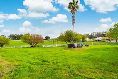 4265 Summerwood Court, Vacaville, CA 95688 - Photo 83