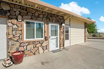 4265 Summerwood Court, Vacaville, CA 95688 - Photo 49