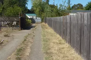 548 Milani Dr, Ukiah, CA 95482 - Photo 3