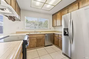 715 Berkshire Ct, Dixon, CA 95620 - Photo 7