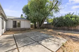 715 Berkshire Ct, Dixon, CA 95620 - Photo 25