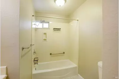 1136 Woodridge Drive, Vacaville, CA 95687 - Photo 19