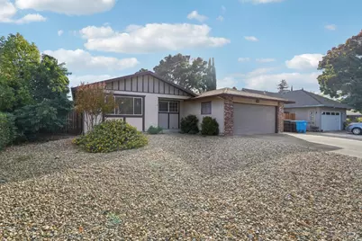 1136 Woodridge Drive, Vacaville, CA 95687 - Photo 7