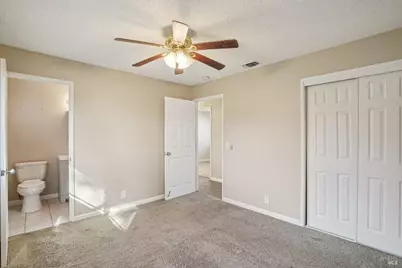 1136 Woodridge Drive, Vacaville, CA 95687 - Photo 27