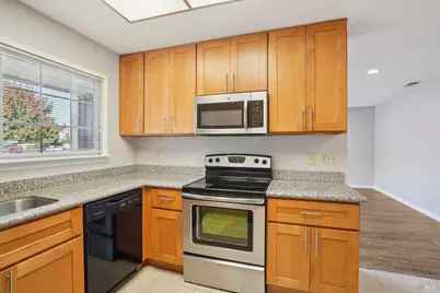 1136 Woodridge Drive, Vacaville, CA 95687 - Photo 13