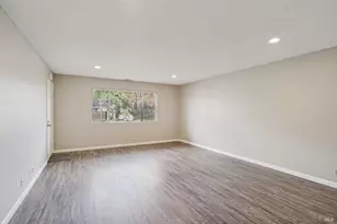 1136 Woodridge Dr, Vacaville, CA 95687 - Photo 9