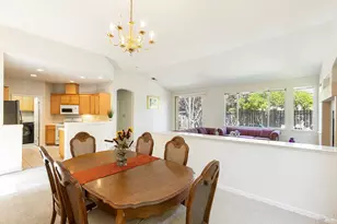 7225 16th Hole Dr, Windsor, CA 95492 - Photo 7