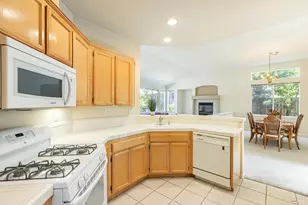 7225 16th Hole Dr, Windsor, CA 95492 - Photo 11