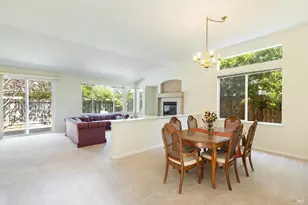 7225 16th Hole Dr, Windsor, CA 95492 - Photo 5