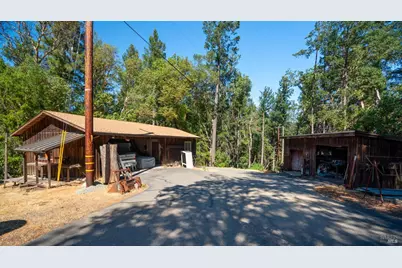 28670 Highway 128, Yorkville, CA 95449 - Photo 27