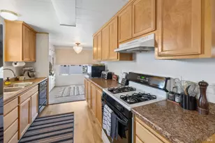 55 Lemon Tree Cir, Vacaville, CA 95687 - Photo 17