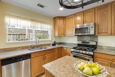 1234 Military, Benicia, CA 94510 - Photo 11