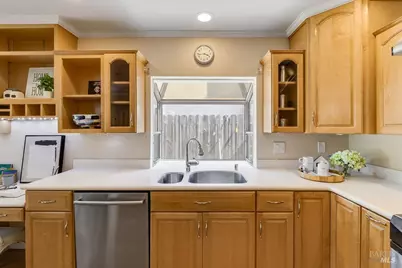 253 Carlisle Way, Benicia, CA 94510 - Photo 19