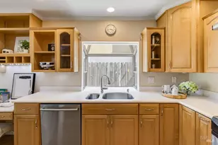 253 Carlisle Way, Benicia, CA 94510 - Photo 19