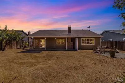 253 Carlisle Way, Benicia, CA 94510 - Photo 45