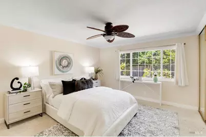 253 Carlisle Way, Benicia, CA 94510 - Photo 37