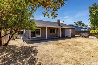 253 Carlisle Way, Benicia, CA 94510 - Photo 41