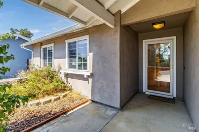 253 Carlisle Way, Benicia, CA 94510 - Photo 5