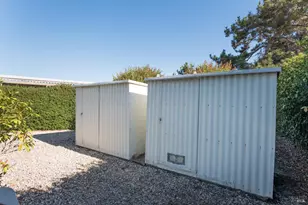 20 E Napa Dr, Petaluma, CA 94952 - Photo 31