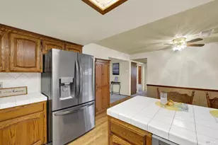 221 Livingston Ave, Vacaville, CA 95687 - Photo 39