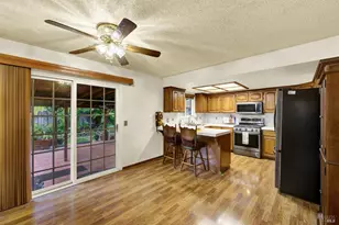 221 Livingston Ave, Vacaville, CA 95687 - Photo 29