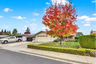 221 Livingston Avenue, Vacaville, CA 95687 - Photo 9