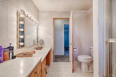 2085 Fulton Road, Santa Rosa, CA 95403 - Photo 33