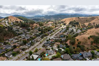 8 Clover Hill Court, San Rafael, CA 94903 - Photo 41