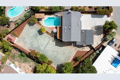 8 Clover Hill Court, San Rafael, CA 94903 - Photo 37