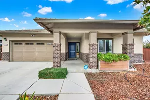 970 Camelia Dr, Dixon, CA 95620 - Photo 3